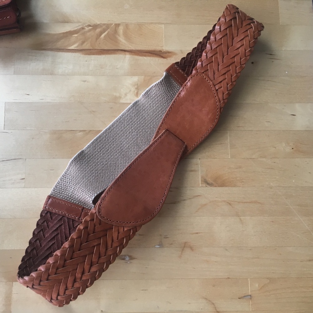 Medium braided leather and elastic belt